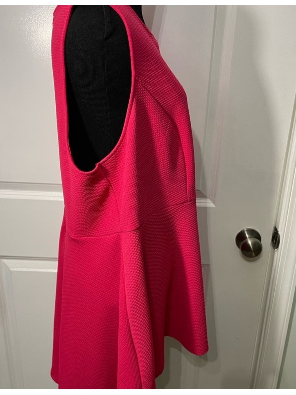 Torrid Women’s Sleeveless Pink Swing Top Size 2 (Torrid Sizing) CB-10 - Picture 4 of 6
